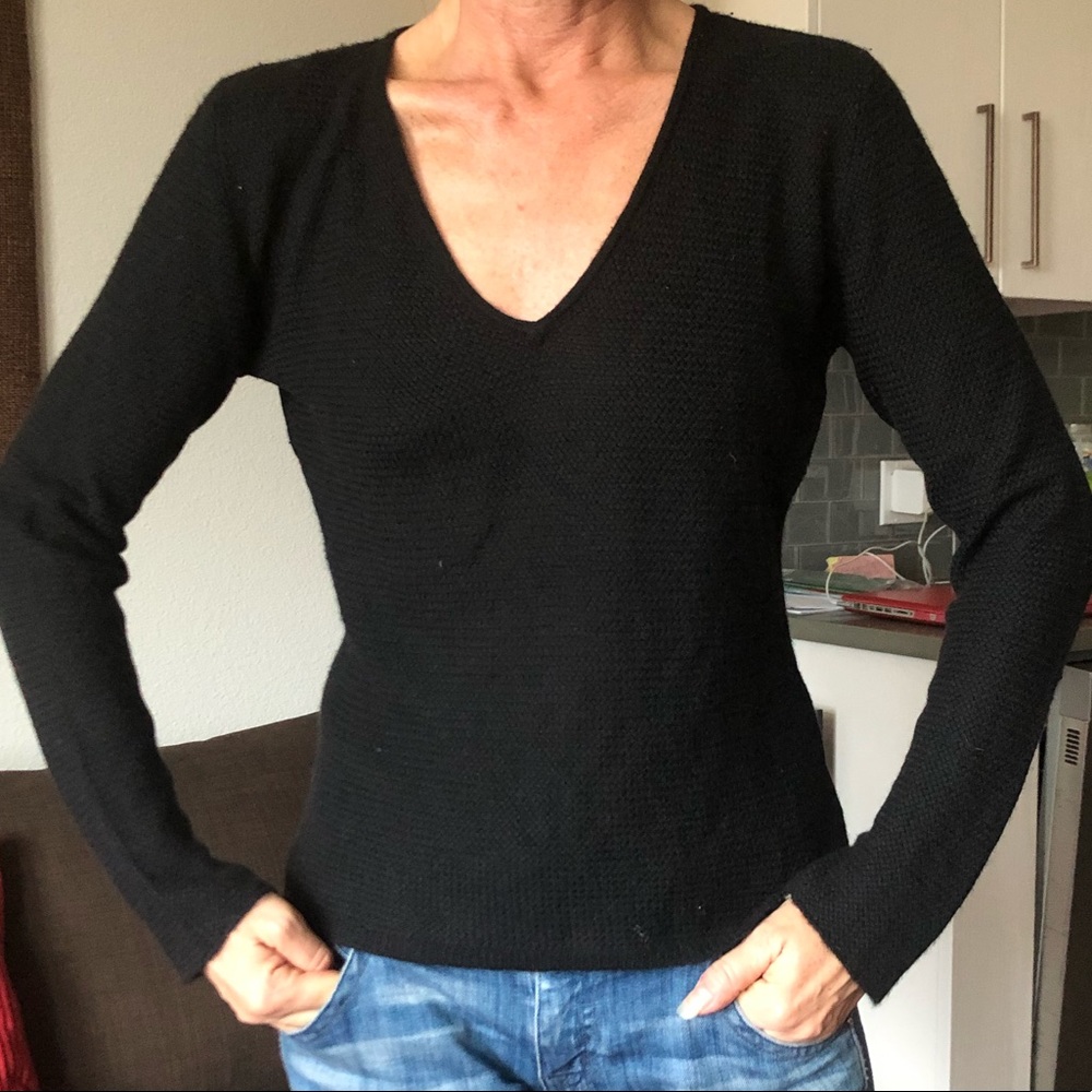 Loro Piana Cashmere Light sweater